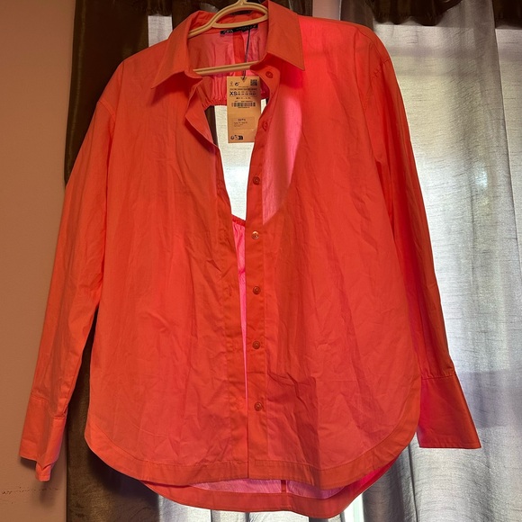 Heart cutout button down - Picture 3 of 3